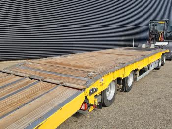 DIEPLADER / OPRIJ - MACHINE TRANSPORT 4 AXLE